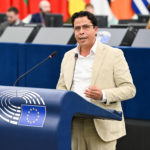 Mounir Satouri lors du débat sur la défense européenne au Parlement européen